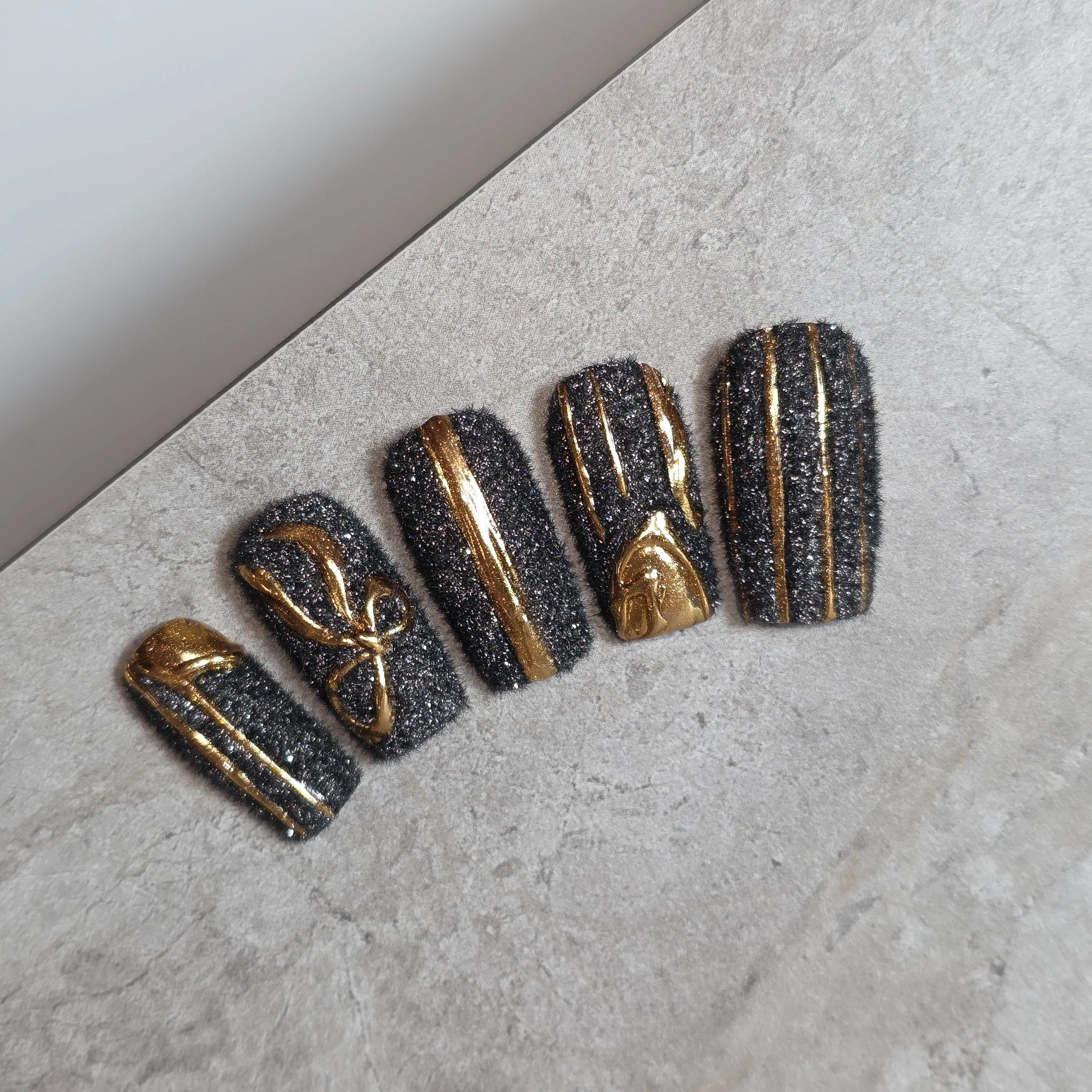 Pushu Pushu FLUFFY 06 Black Glitter - Image 2